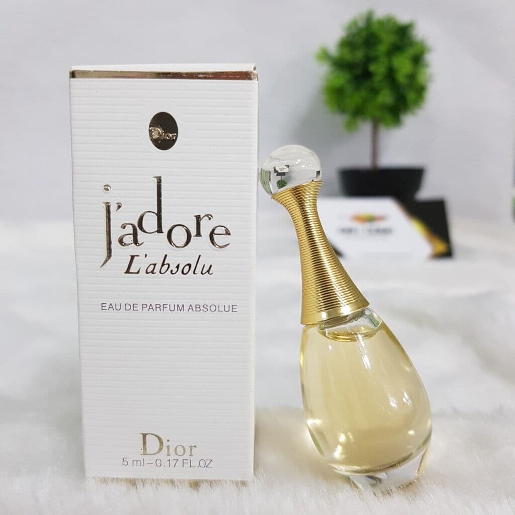 Nước hoa Dior J’adore Eau De Parfum hàng hiệu quá nổi tiếng em có vài chai thôi ạ!!! Made in France