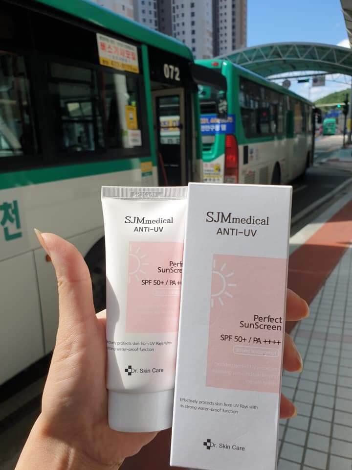 Kem chống nắng trống nước nâng Tone SJM Media Anti UV Dr SKin care