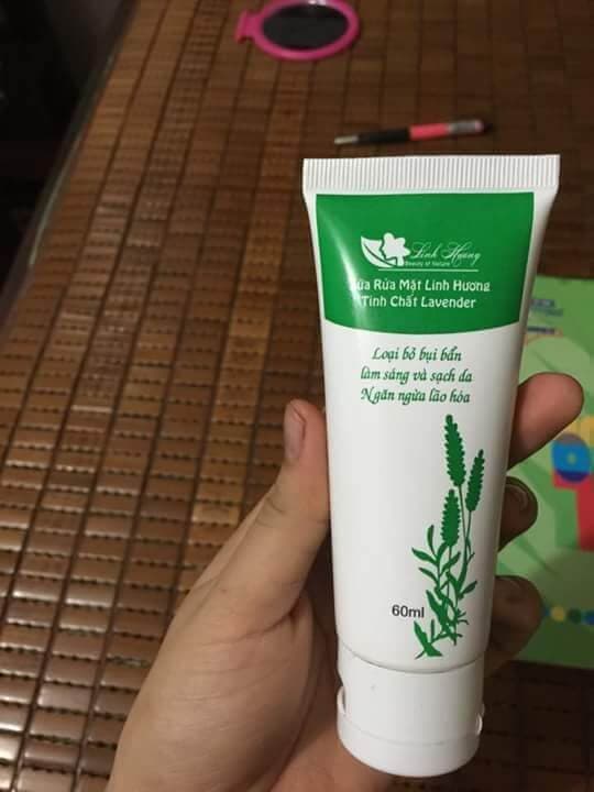 sữa rửa mặt linh hương chai 60ml