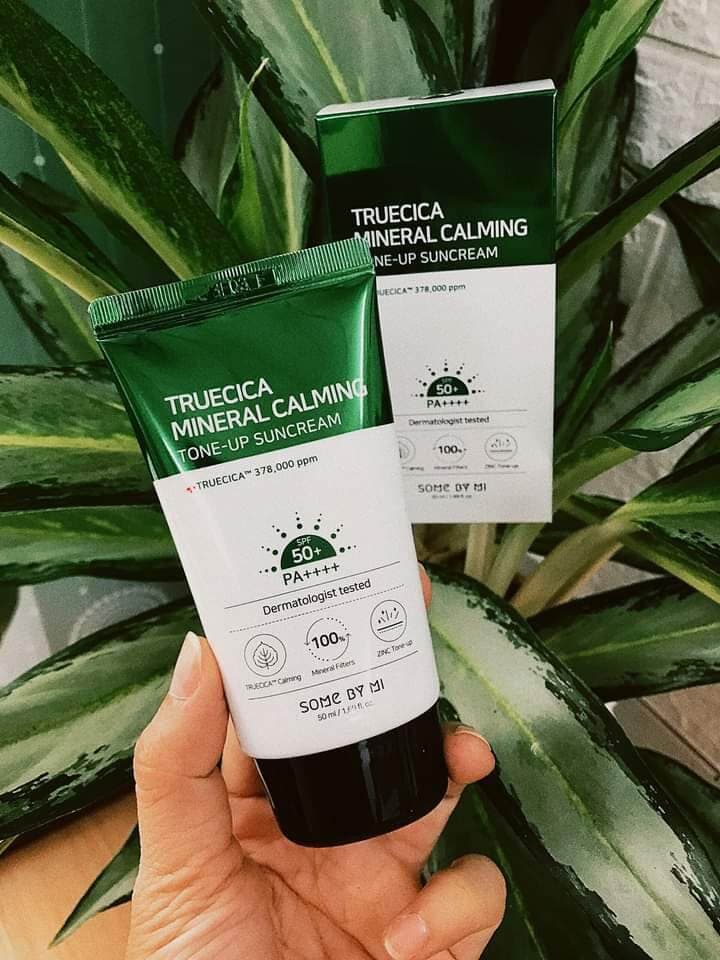 Kem Chống Nắng Truecica Mineral Calming Tone - Up SPF 50+ PA++++