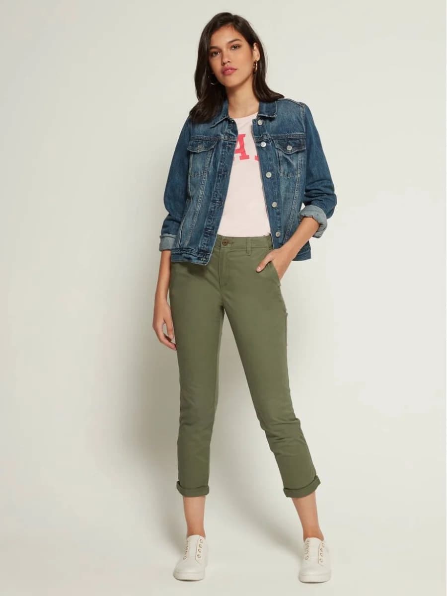 GAP - Quần Vải Dài Nữ - Girlfriend Khaki - GREENWAY