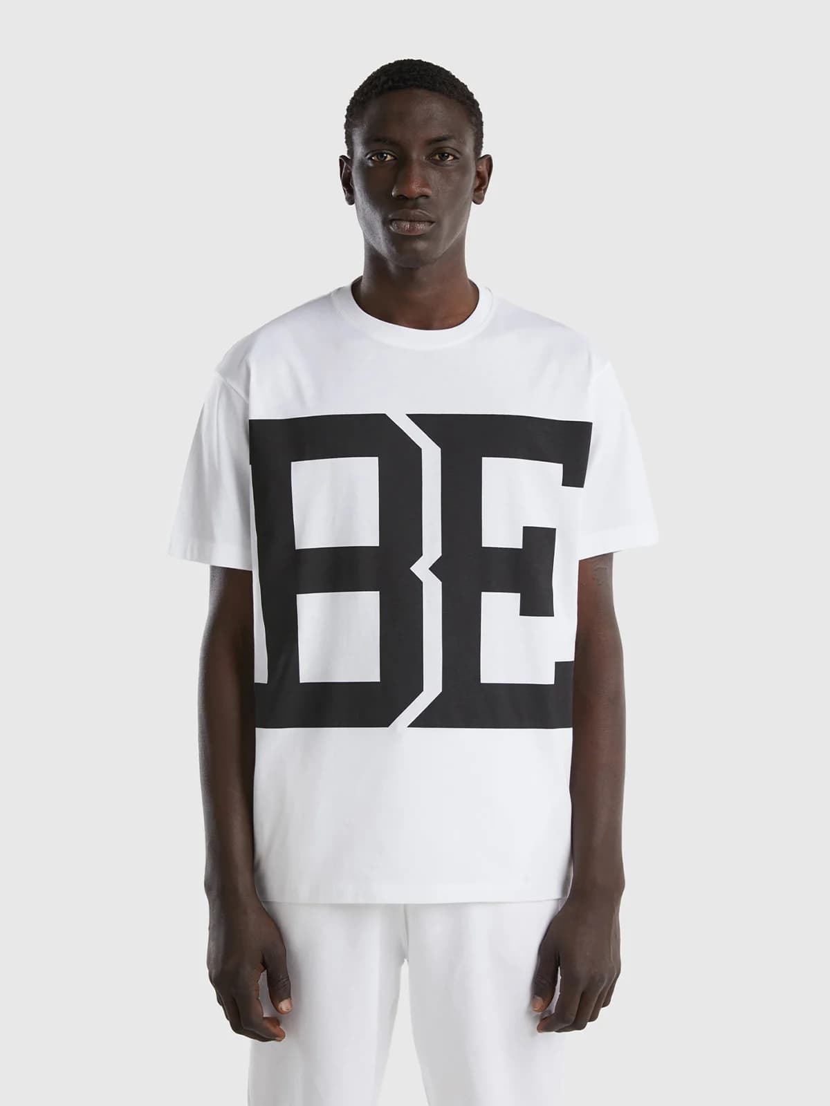 United Colors of Benetton - Áo Thun Nam Oversized Be T-Shirt - WHITE