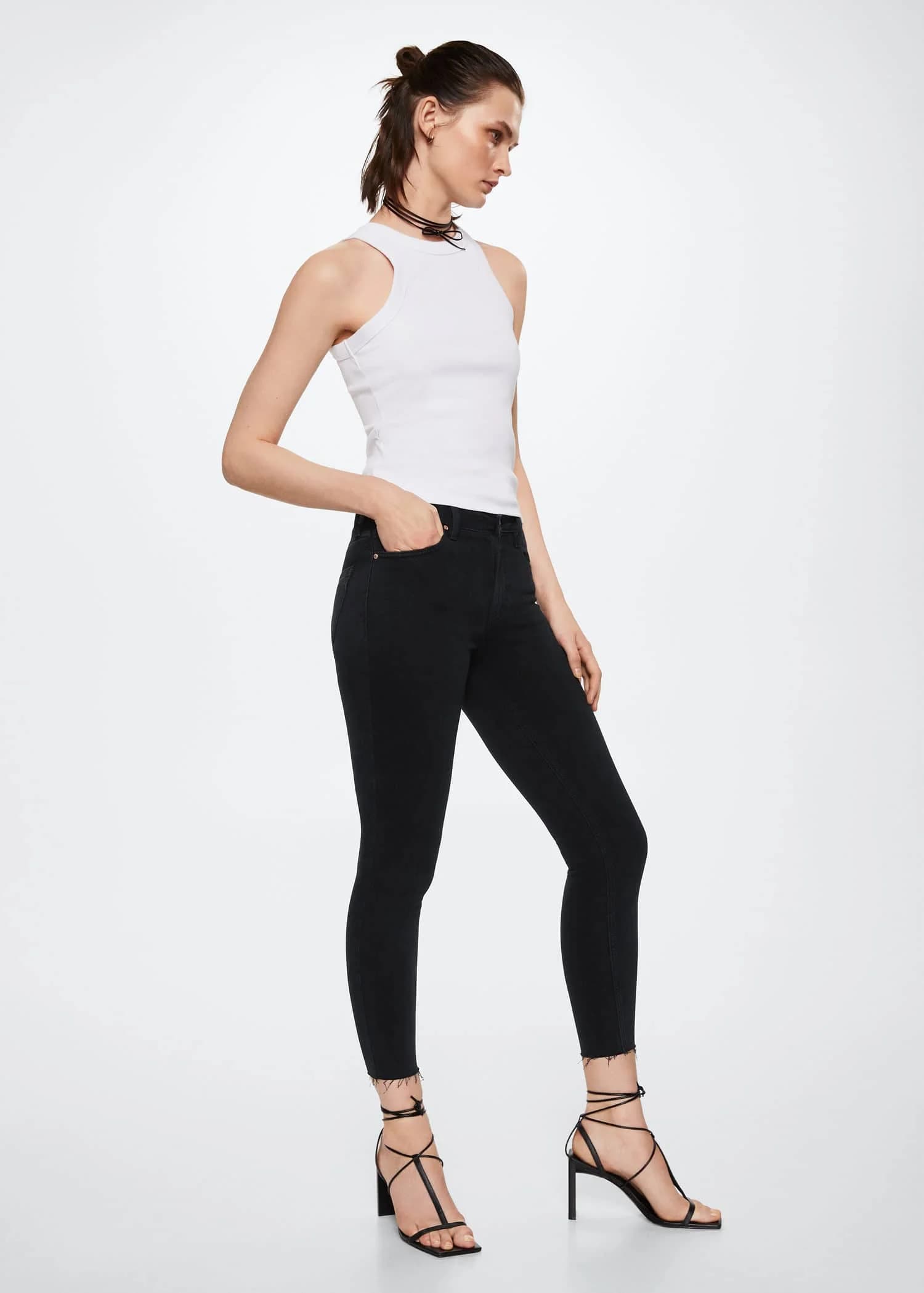 Mango - Quần Jeans Isa - Black