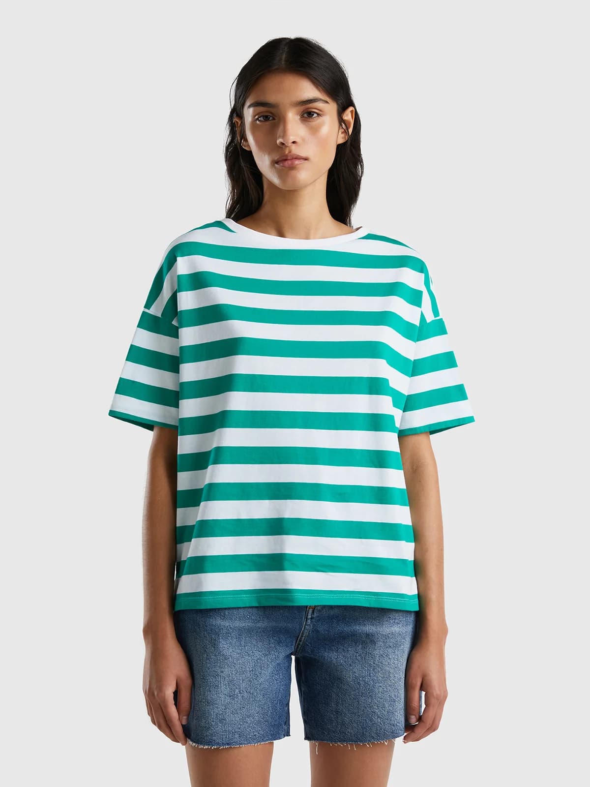 United Colors of Benetton - Áo Thun Nữ Striped T-Shirt With Boat Neck - GREEN