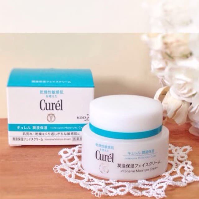 Kem dưỡng da Curel Intensive Nhật Bản 40g - dành cho da nhạy cảm