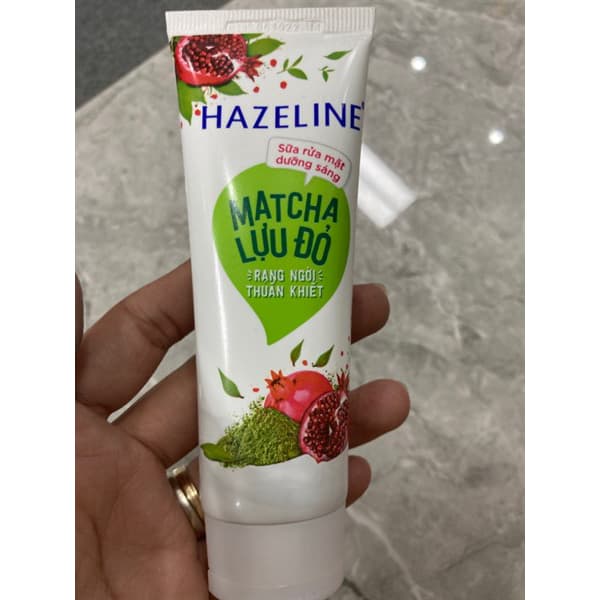 Sữa Rửa Mặt Hazeline Matcha Lựu đỏ 100gr