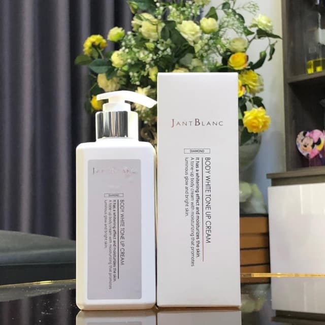 [HCM]Kem dưỡng thể Kim Cương Jant blanc body white tone up cream