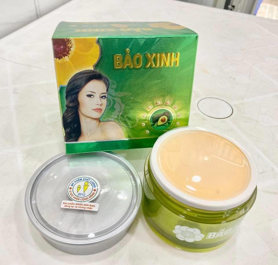 [HCM]Kem dưỡng trắng da toàn thân Bảo Xinh (kem dưỡng da bảo xuân) - mỹ phẩm ngân anh - HX1211 - Làm đẹp / Chăm sóc cá nhân / Tắm & Chăm sóc cơ thể / Cải thiện & Chăm sóc cơ thể