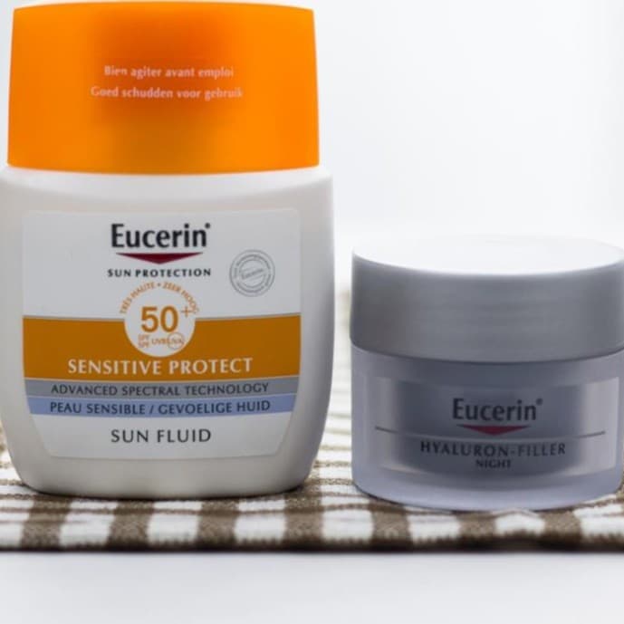 Set Kem Chống Nắng Eucerin Sun Fluid Sensitive Protect 50ml Tặng Kem Dưỡng Chống Lão Hóa Ban Đêm Eucerin 20ml