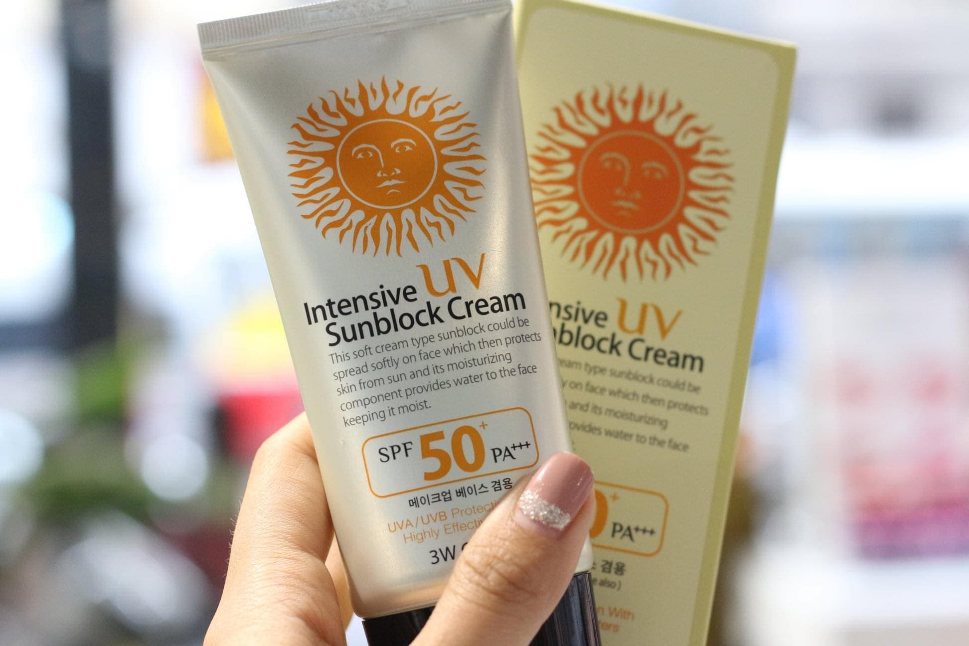 [HCM]Kem Chống Nắng Hoàn Hảo 3W Clinic Intensive UV Sunblock CreamSPF 50++ (70ml)