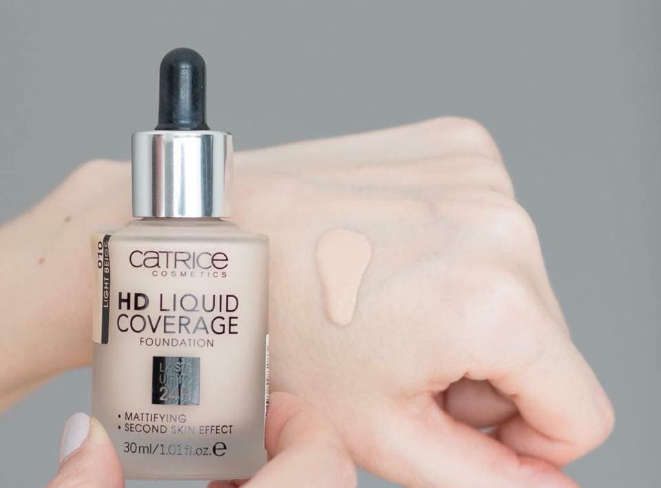 KEM NỀN CATRICE HD LIQUID COVERAGE 24H ( 020 ) 30ml. Sản phẩm thích hợp với da dầu và da hỗn hợp.