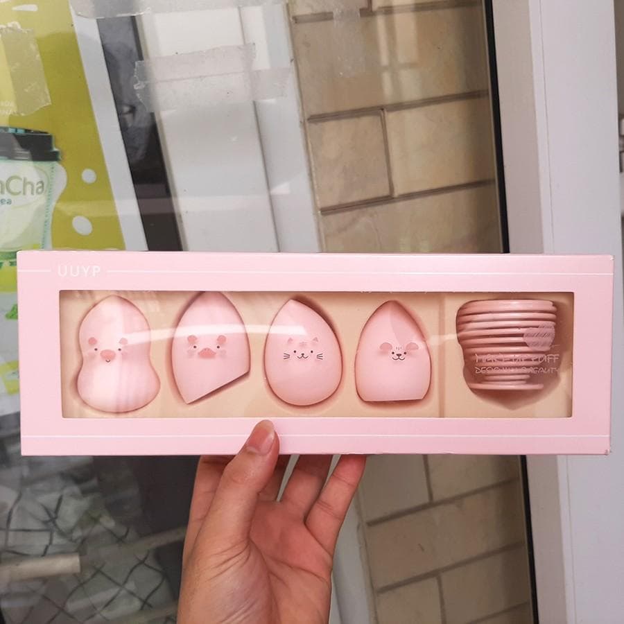 Hộp 4 bông mút tán kem nền kèm kệ đựng bông Make Up Puff