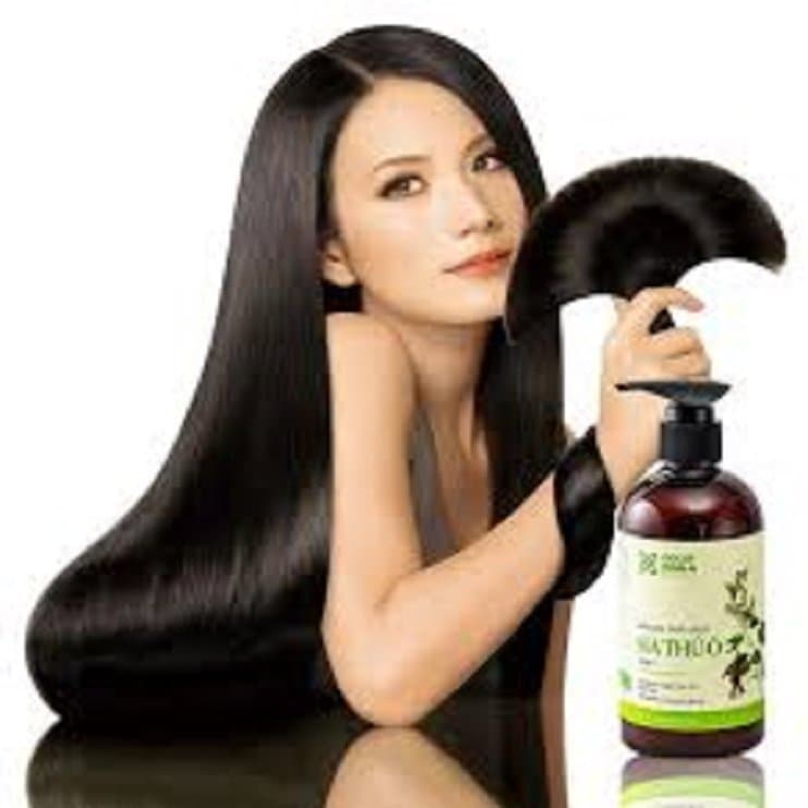 [HCM][HÀNG CHÍNH HÃNG] Dầu Gội Hà Thủ Ô Hỗ Trợ Chữa Trị Tóc Bạc Sớm Làm Đen Tóc Nhanh Không Cần Nhuộm 2 In 1 COCAYHOALA 300ml
