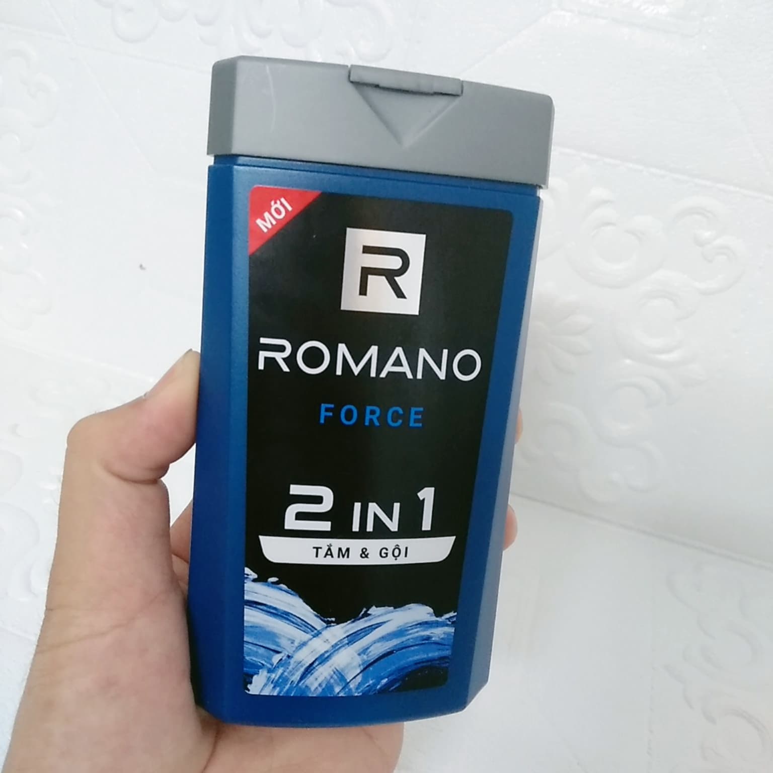 Tắm gội 2in1 ROMANO FORCE 180g hương nước hoa