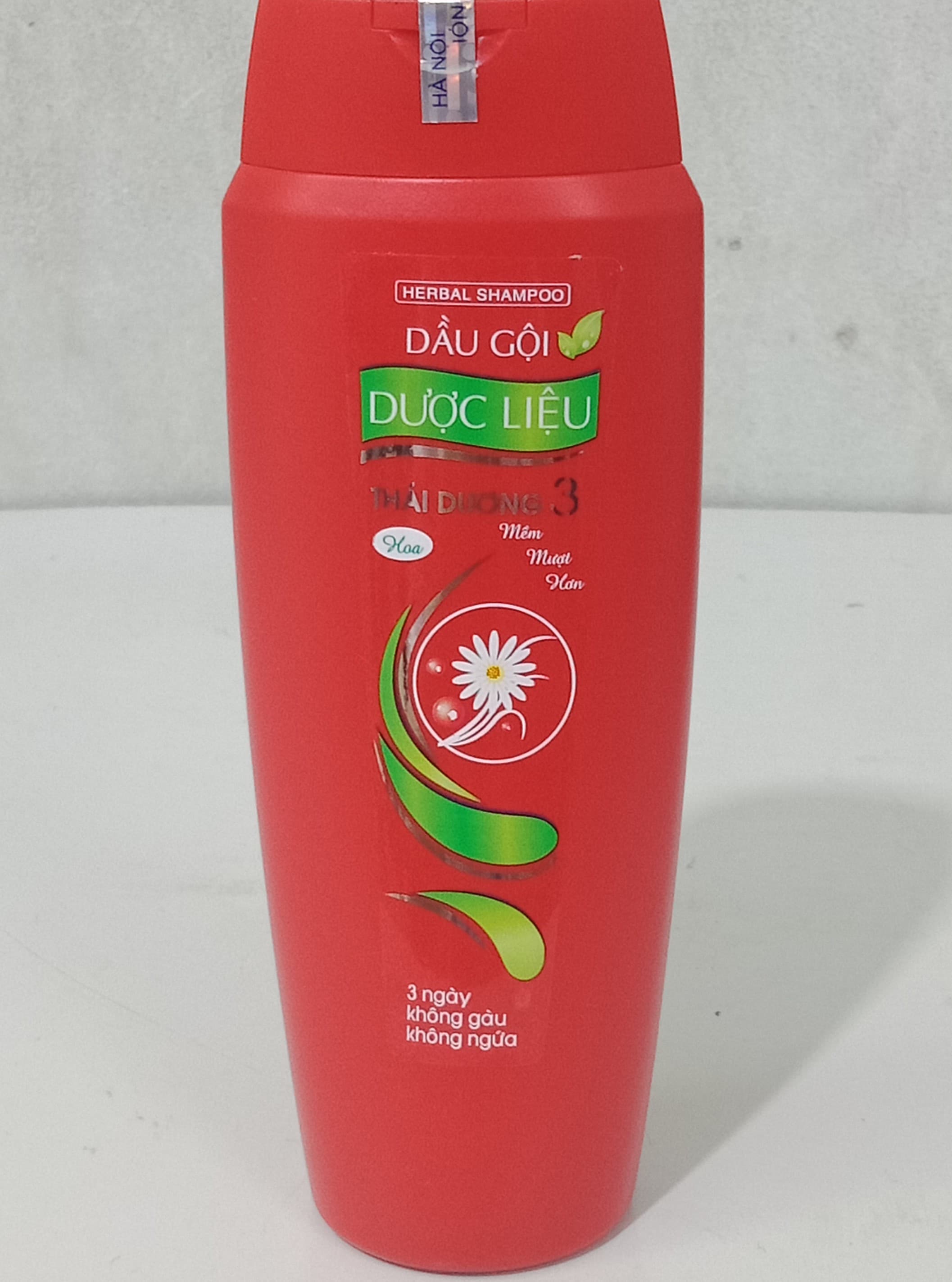 Thái Dương 3 dầu gội dược liệu ngăn rụng tóc 200ml ( hương hoa) tặng kèm móc khóa siêu cute
