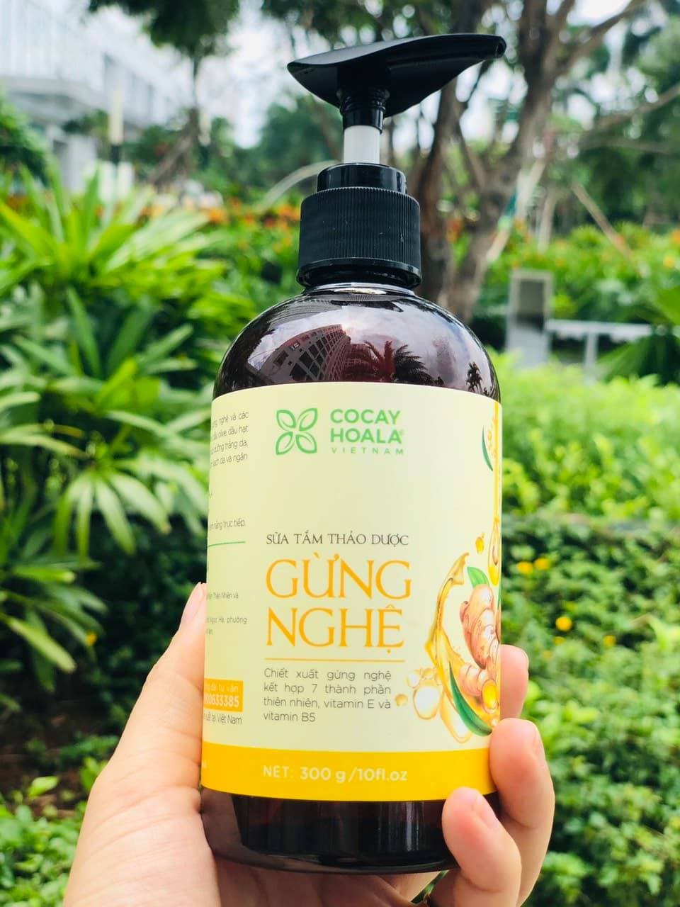 Sữa Tắm Thảo Dược Gừng Nghệ Giữ Ấm Cơ Thể Cocayhoala - Phòng cảm tránh gió dưỡng da - Cho con cho mẹ cho cả nhà ta 300g
