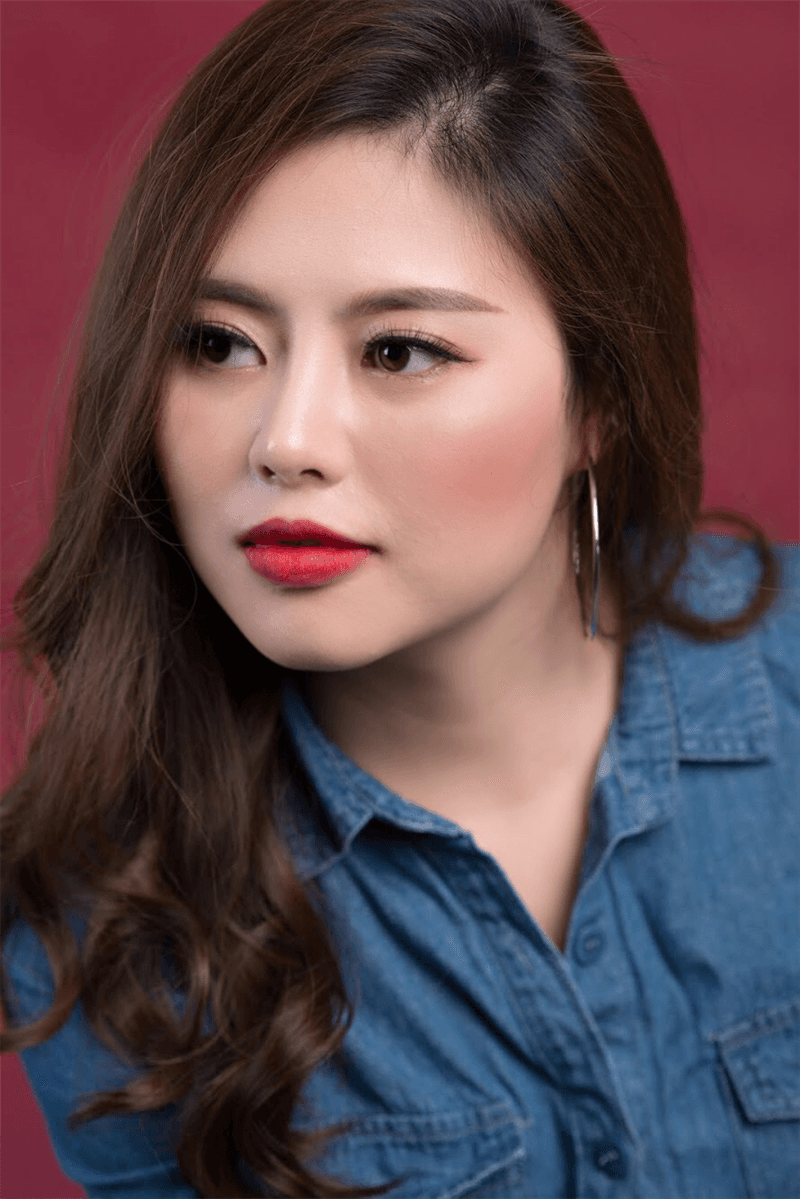 Son dưỡng màu lâu trôi Bavena Oh So Red Last Lipsticks 4g 318 - Đỏ Boocdo