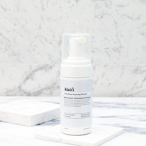 Sữa Rửa Mặt Dạng Bọt Dưỡng Ẩm Da Klairs Rich Moist Foaming Cleanser 100ml