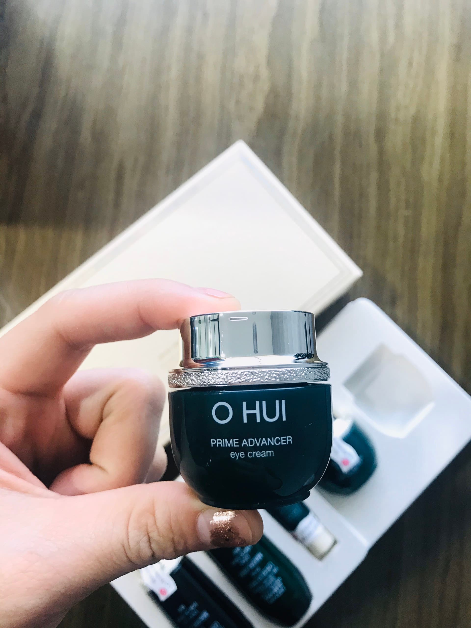Kem Dưỡng Vùng Mắt Chống Lão Hóa Giảm Nhăn Ohui Prime Advancer Eye Cream 5ml
