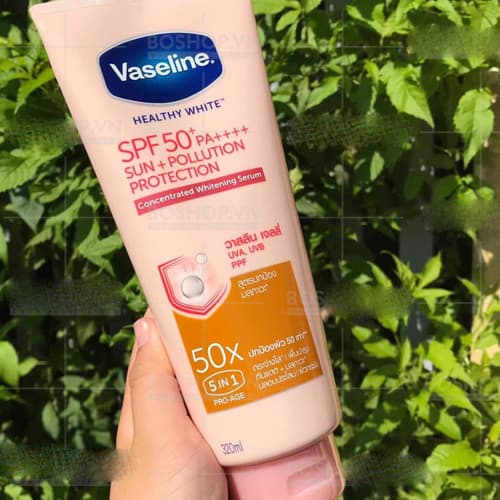 Sữa dưỡng thể chống nắng Vaseline Healthy White 320ml