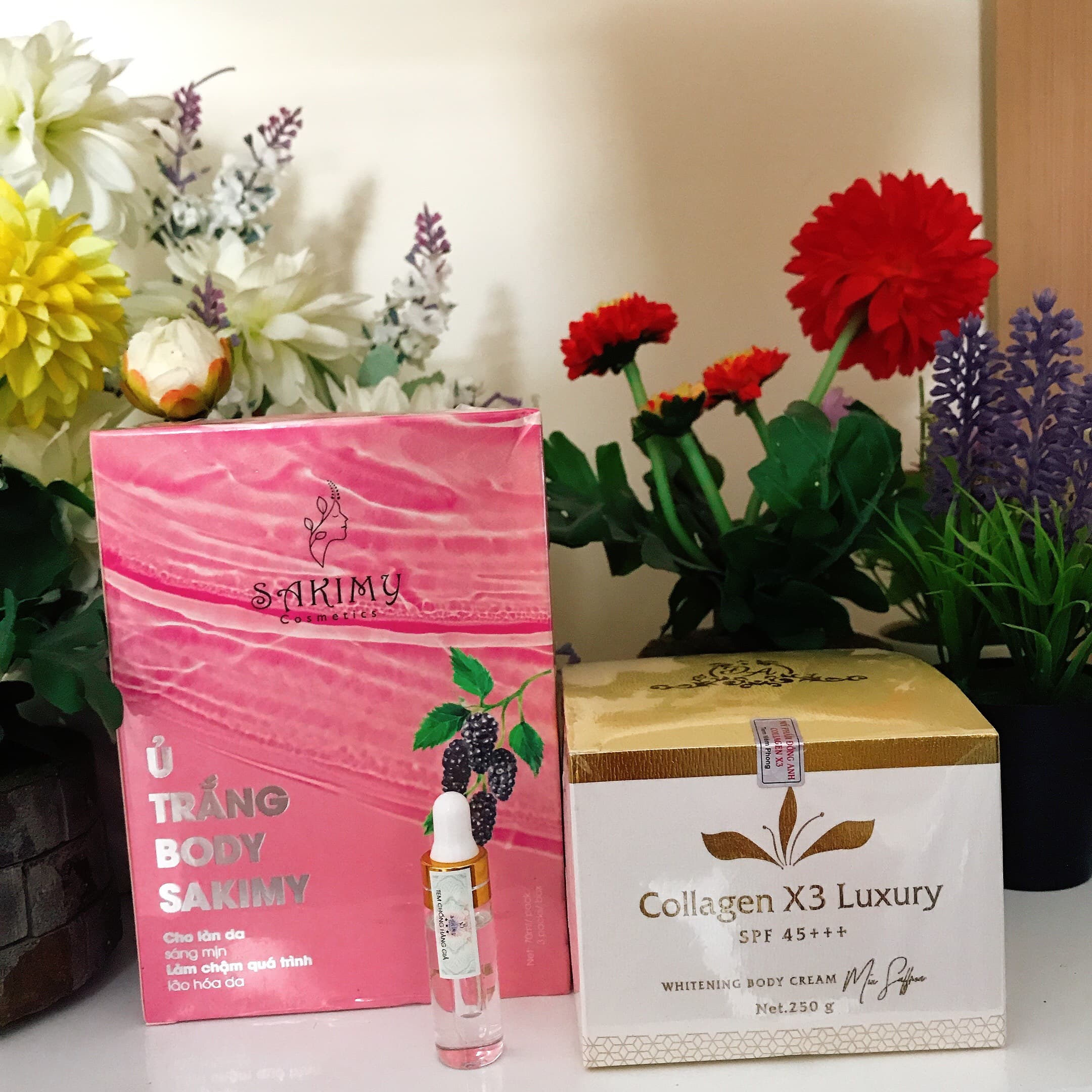 Bộ 3 trắng da body gồm: Kem body collagen x3 luxury  ủ trắng Sakimy  và serum kích trắng Sakimy (Chính hãng)