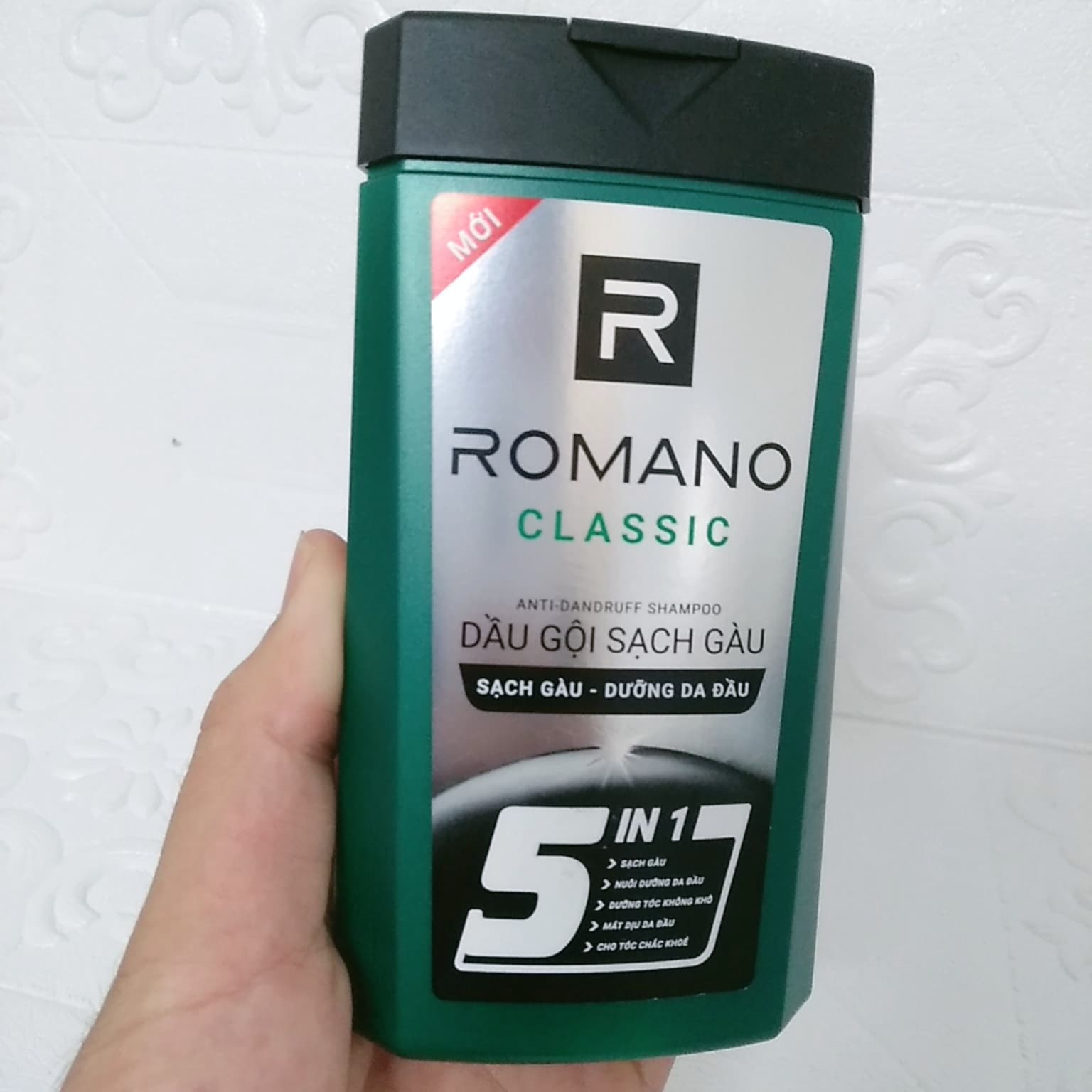 Dầu gội ROMANO SẠCH GÀU 5IN1 180g hương nước hoa