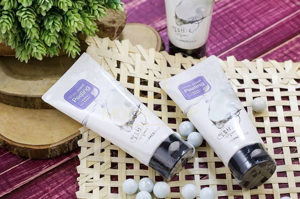 Tẩy tế bào chết ngọc trai The Face Shop Smart White Jewel Peeling (Chính Hãng)- Tặng mặt nạ dưỡng da mặt