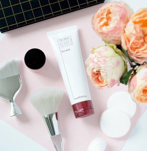 SỮA RỬA MẶT 180 FACE WASH