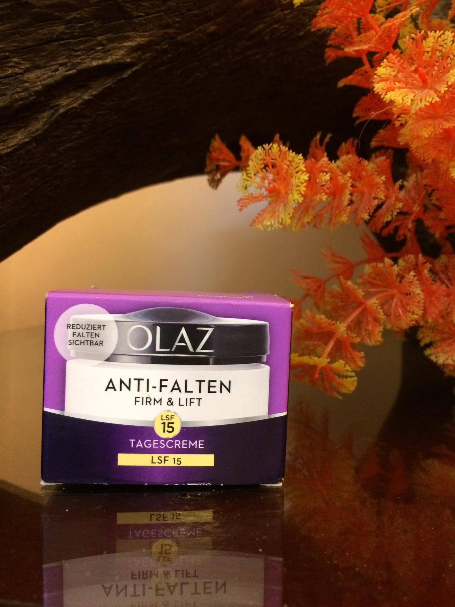 Kem dưỡng trắng da  mặt  ban ngày chống lão hóa  Olaz Anti_Falten 50ml . Hàng Đức