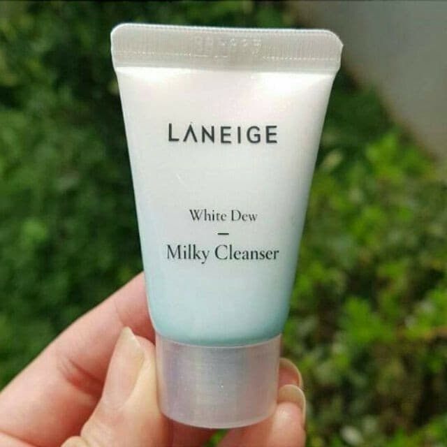 Sữa rửa mặt Laneige White Dew dưỡng trắng nâng tông Da 10ml