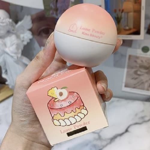 Phấn phủ bột khóa lớp make up kiềm dầu tuyệt đối KISS BEAUTY #01 tone trắng có nhũ