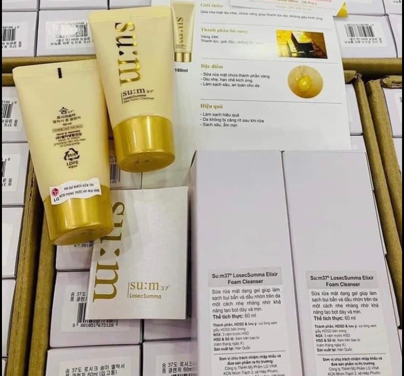 Sữa rửa Mặt Tái sinh chứa tinh chất vàng Cao cấp của dòng Sum Losec Tuýt 60ml