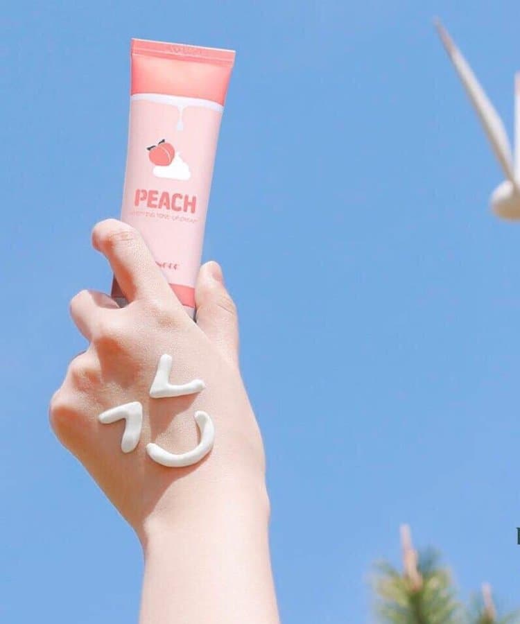 [HCM]Kem Dưỡng Trắng Da Coringo Peach Whipping Tone Up Cream