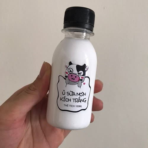 Ủ SỮA NON KÍCH TRẮNG(TẶNG KÈM CỌ) - SỮA DƯỠNG TRẮNG DA CON BÒ PHIÊN BẢN MINI - DÙNG CHO MẶT VÀ TOÀN THÂN 100Ml