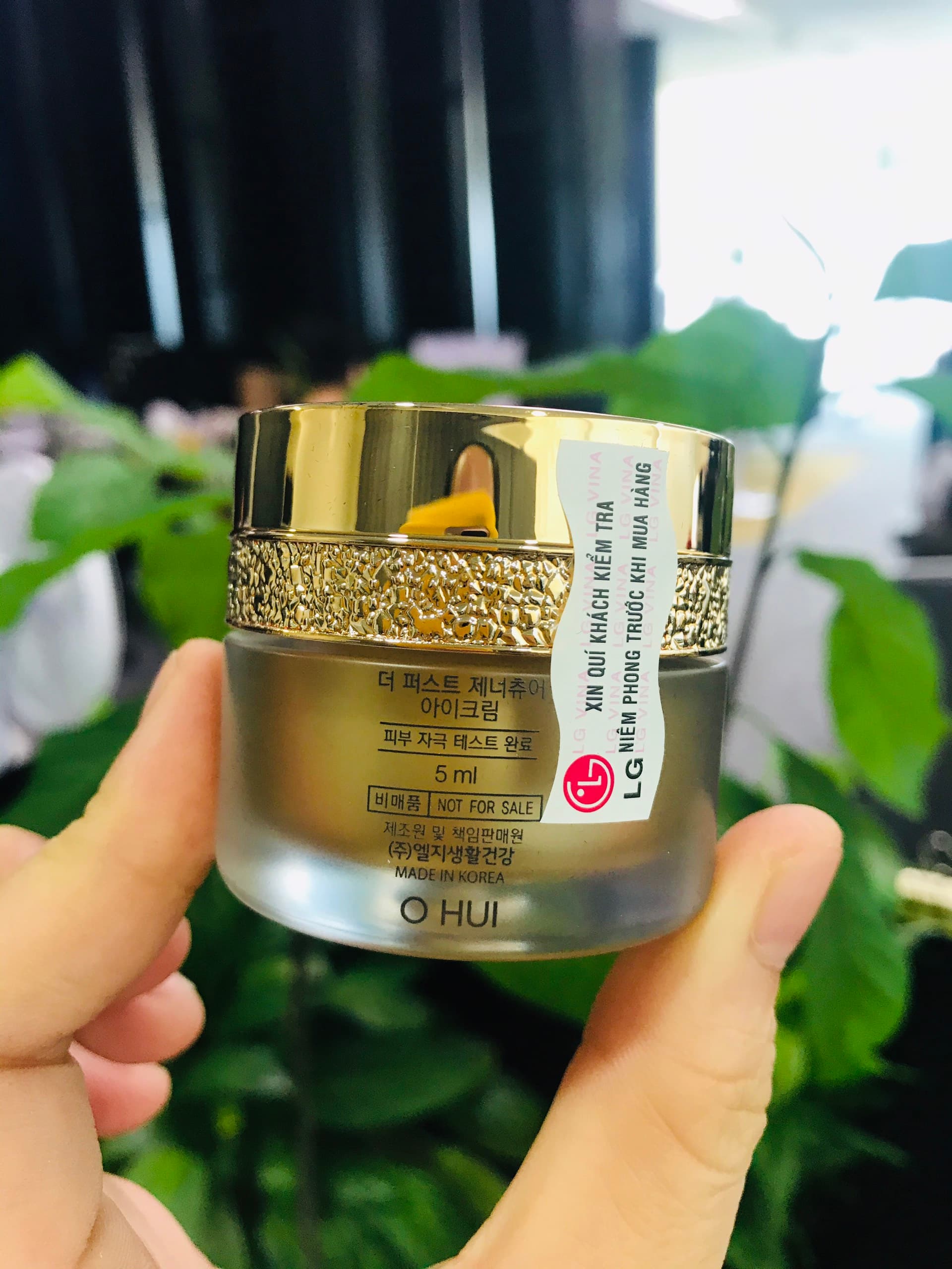 Kem dưỡng vùng mắt Ohui The First Geniture Eye Cream 5ml giảm quẩng thâm
