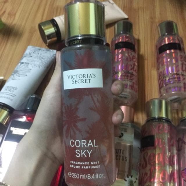 Xịt Thơm Toàn Thân Fragrance Mist Coral Sky 250ml