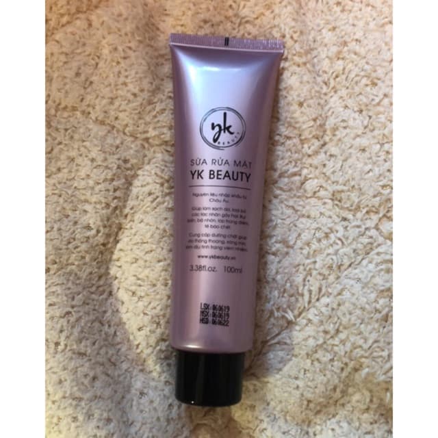 Sữa rửa mặt YK BEAUTY – ESSENTIAL CLEANSER