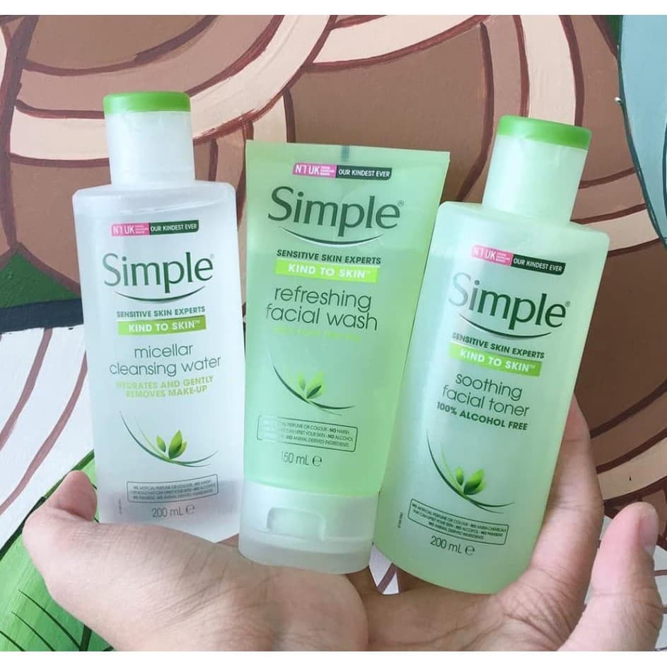 Toner Simple dành cho da nhạy cảm da mụn 200ml