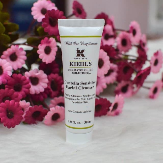 [KIEHLS] Sữa rửa mặt cho da nhạy cảm Kiehls Centella Sensitive Facial Cleanser 30ml