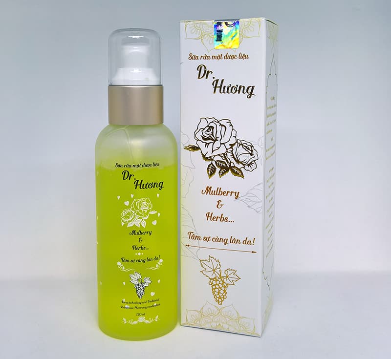 Sữa rửa mặt dược liệu Dr Hương