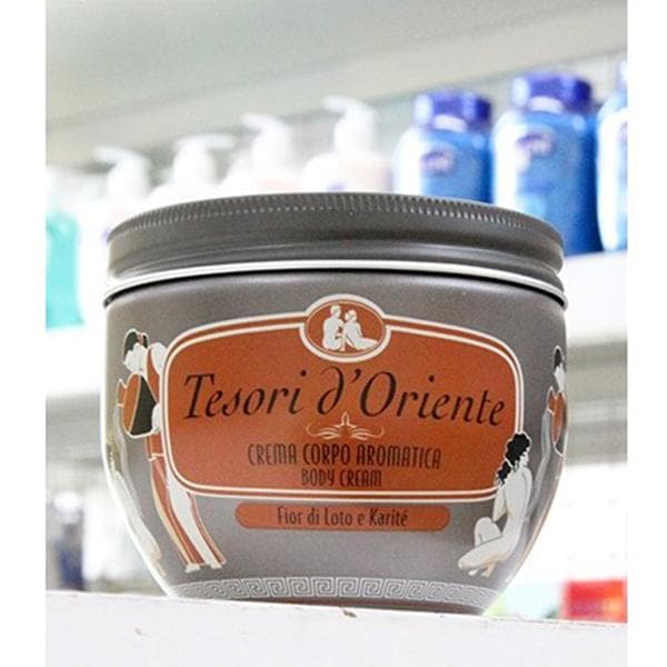 Kem dưỡng thể Tesori D Oriente Lotus Flowers 300ml