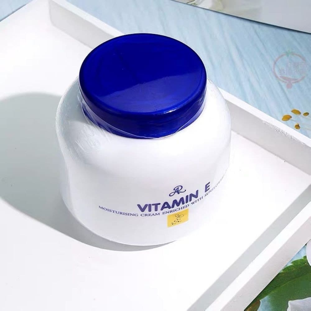 [HCM]Kem dưỡng ẩm da Vitamin E  Thái Lan - 200g
