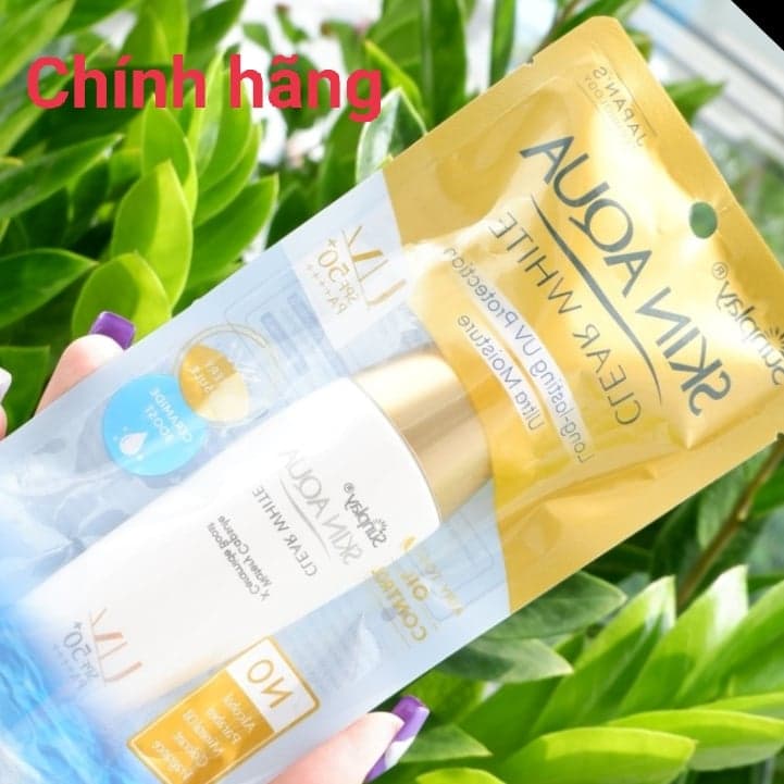 (CHÍNH HÃNG) Sunplay Skin Aqua Clear White SPF50+ PA++++: Sữa Chống Nằng Dưỡng Da
