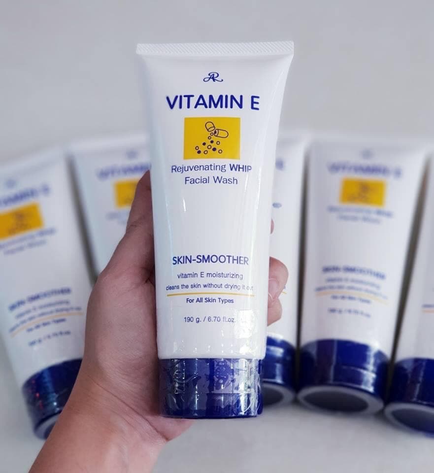 [HCM]Sữa rửa mặt dưỡng ẩm trẻ hoá làn da AR Vitamin E Moisturizing Facial Wash Thái Lan