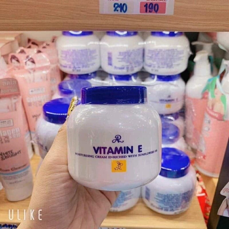 Kem Dưỡng Da Giữ Ẩm Aron Vitamin E dưỡng trắng da mịn màng siêu trắng