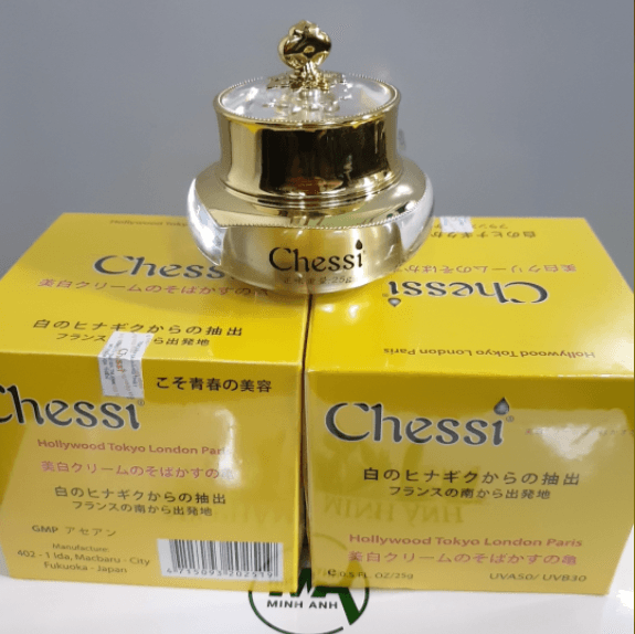Kem Dưỡng Trắng  Nám Tàn Nhang Chessi 12 Tác Dụng Nhật Bản