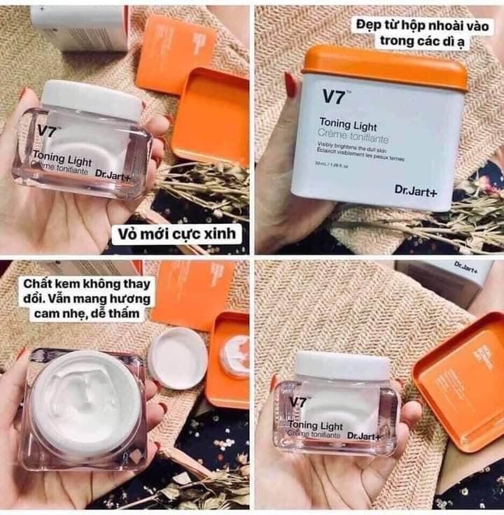 Kem Dưỡng Trắng Và Tái Tạo Da V7 TONING LIGHT Hàn Quốc