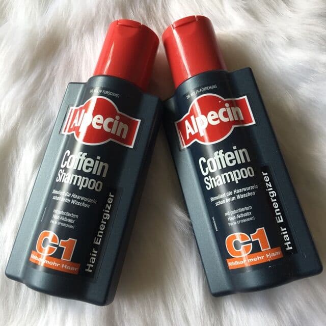 Dầu gội Alpecin chống rụng và kích thích mọc tóc dùng cho cả nam và nữ ➡️Shampoo caffein với tác nhân hoạt hoá kích thích và củng cố chân tóc giảm và ngăn ngừa tóc rụng do di truyền hay tác động bên ngoài Tóc mọc nhiều và dày hơn Xuất xứ: Đức