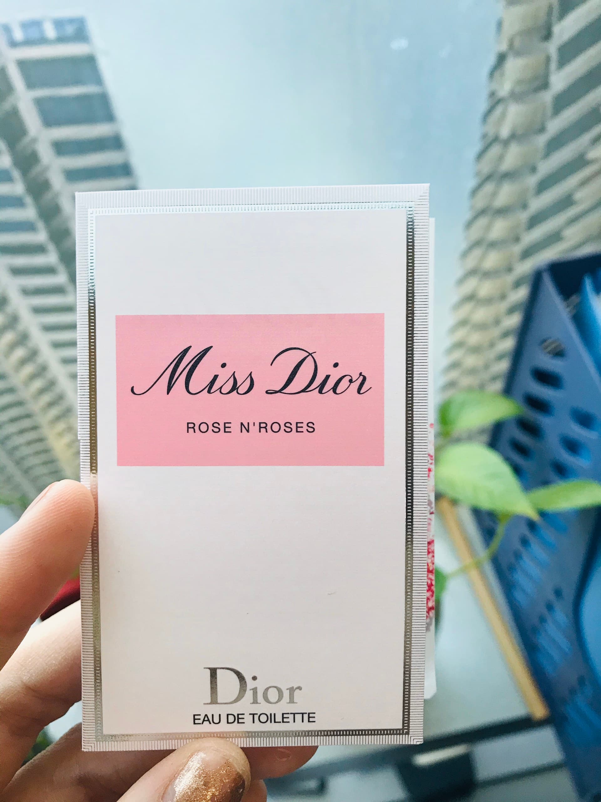 Nước Hoa Miss Dior. Rose NRoses Eau De Toilette Phiên Bản 2020 Hương Hoa Hồng sample