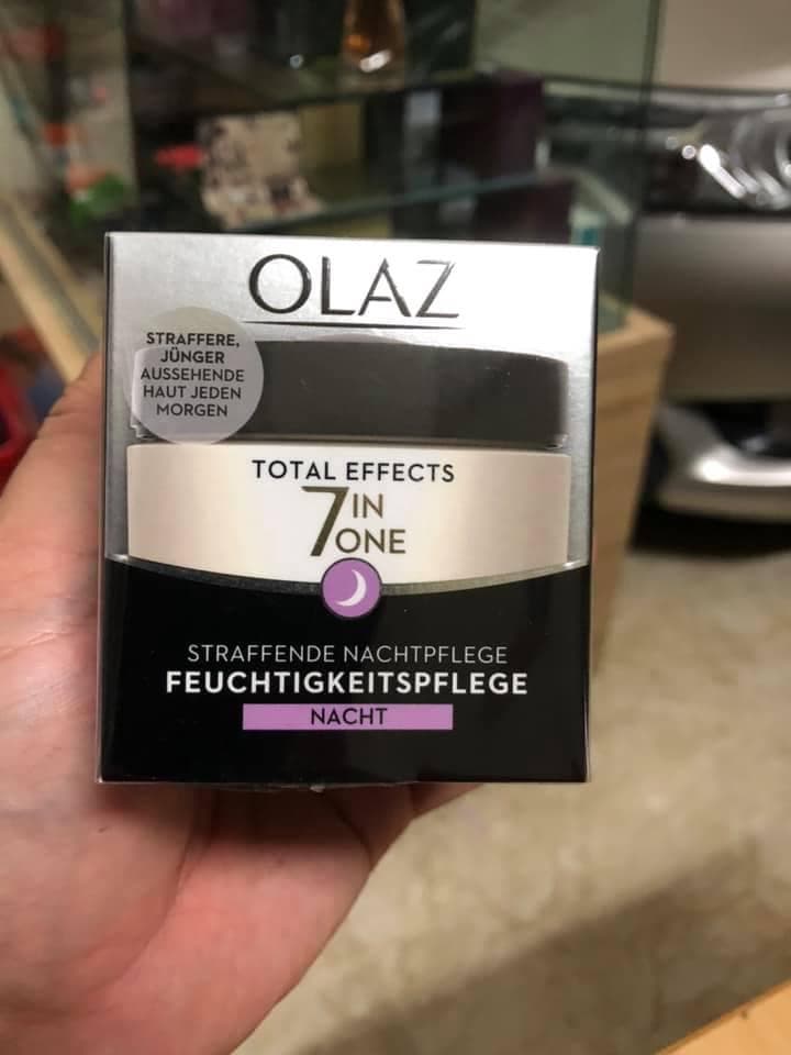 Kem dưỡng da ban đêm Olaz Total Effects 7 in 1